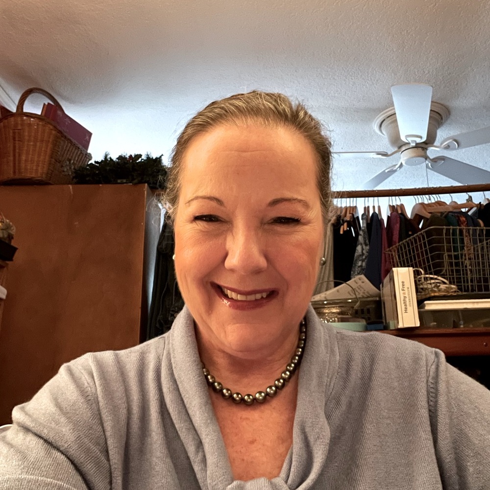 Meet your Posher, Carrie